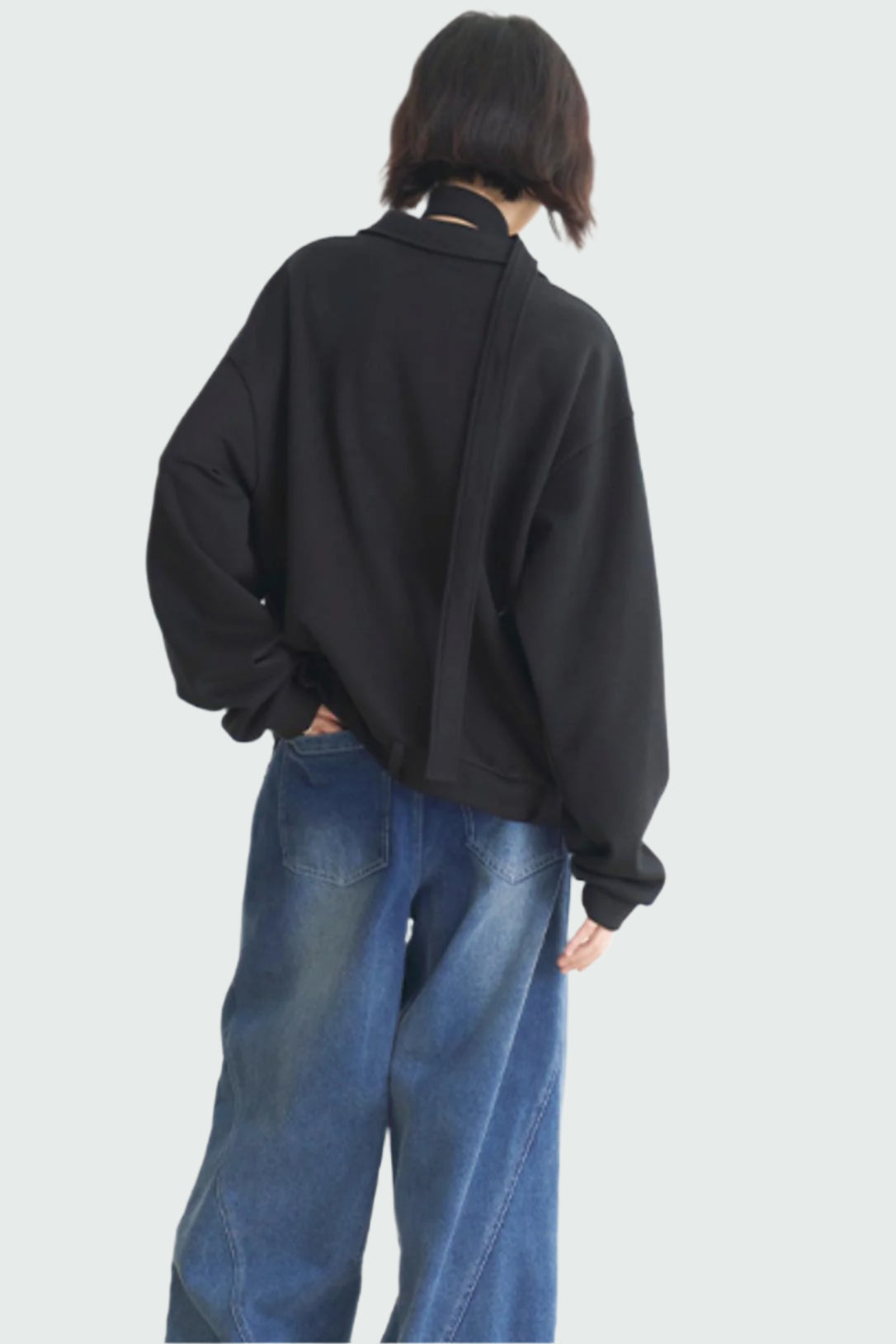 Museum Casual V-Neck Women's 2025 Collection Spring Gravity Pullover