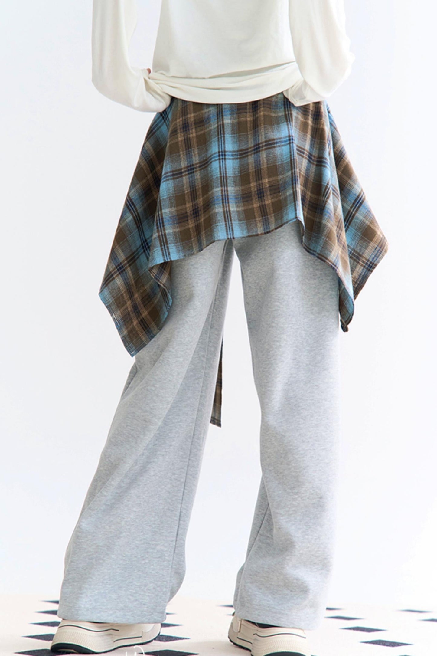 Minimalist Relaxed Sweatpants