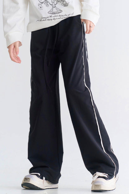 Sporty lace casual style pants