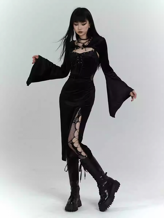 Robe nuisette gothique en velours noir avec fente latérale et haut à capuche à manches cloche