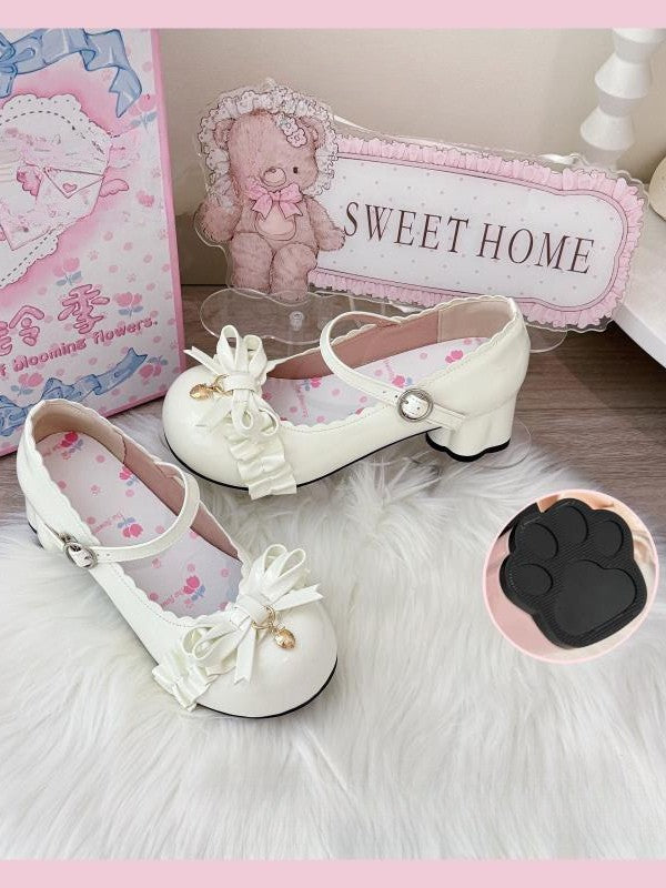 Scalloped Round Decor with PU Toe Leather Bow Strawberry Lolita Shoes Edge White
