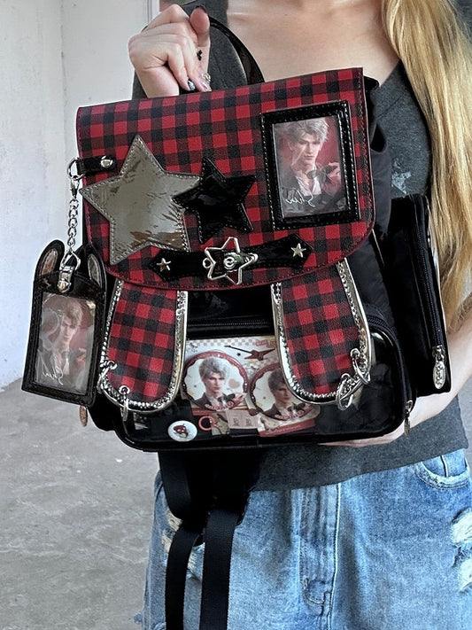 Mit Hasen-schwarzem Kartenhalter-Rucksack, rotem abnehmbarem Ita und Ohranhänger