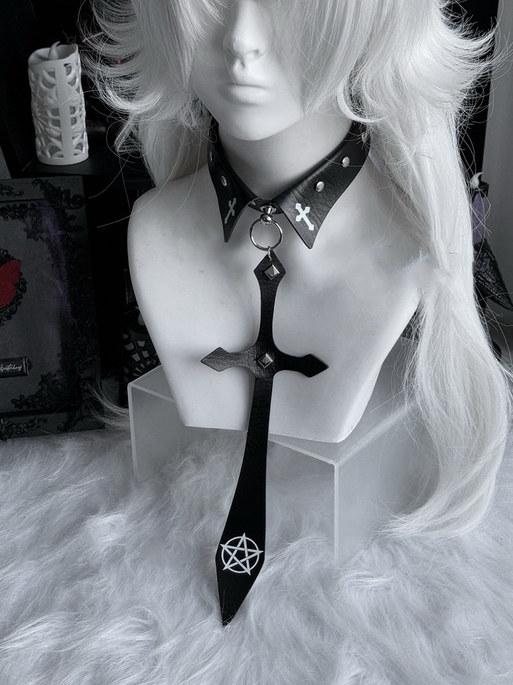 Kreuz Charm Nieten Krawatte Punk Schwarz/Rot Pentagramm