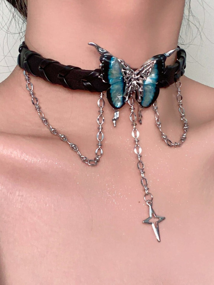 Collier ras du cou avec chaîne et motif papillon en strass bleu Y2K