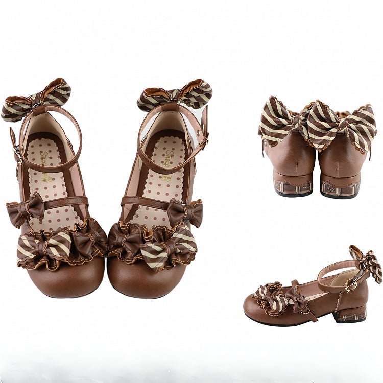 Braune Lolita-Schuhe mit Schleife und Herzdetails und gestreifter Schnalle