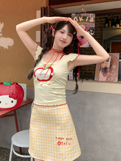 T-Shirt Lettuce Red Light Yellow Scoop Neckline Apple Applique Hem