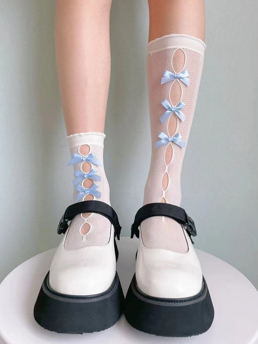 Chaussettes Lolita découpées à nœuds blancs et bleus