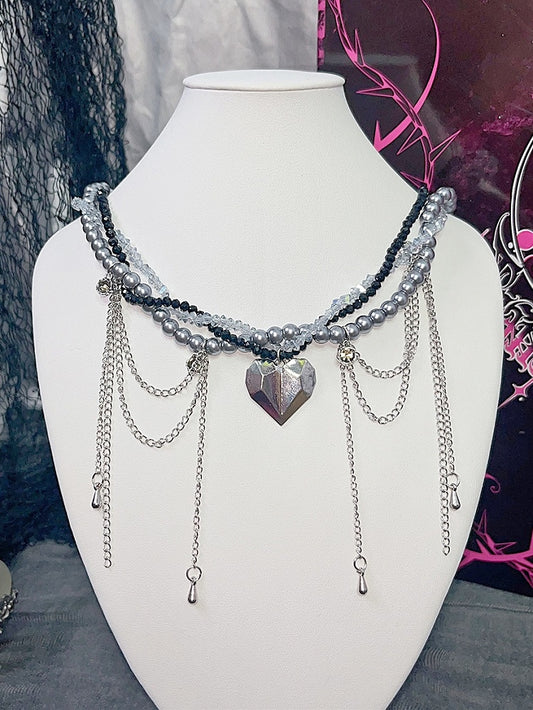 Beaded Pendant Necklace Heart Black Silver