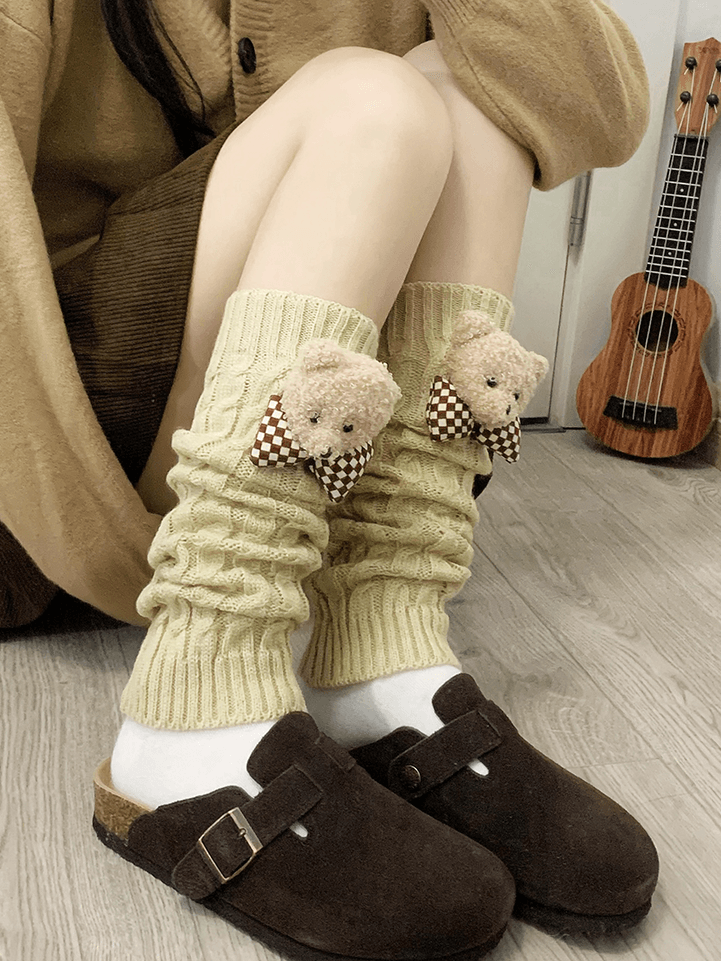 Jambières tricotées blanc lait Y2K avec peluche ours