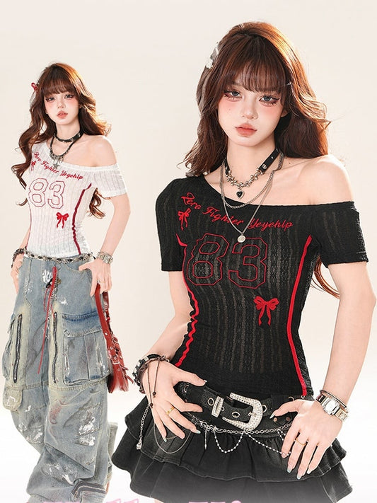 Asymmetrischer Ausschnitt, Zahlendruck, Weiß/Schwarz, halbtransparentes T-Shirt