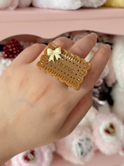 Bowknot Chocolate White/Brown Decorated Ring