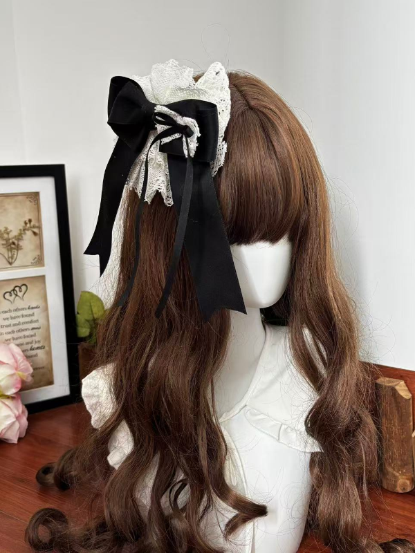 Barrette à cheveux florale blanche / noire et blanche