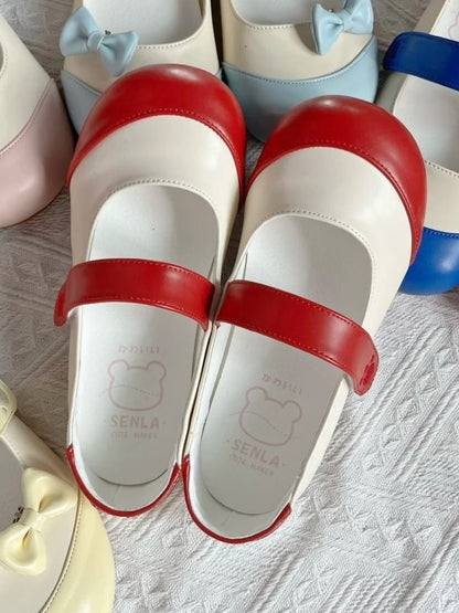 Süße flache Klettschuhe Riemen Bär Beige Details Lolita Rote Verschlüsse