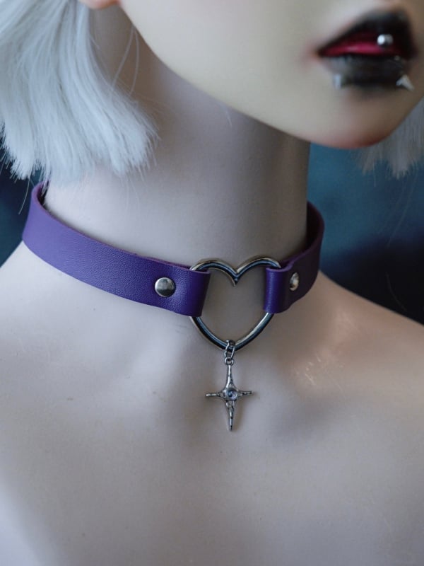 Gothic Kreuz Lila Anhänger Herz Choker