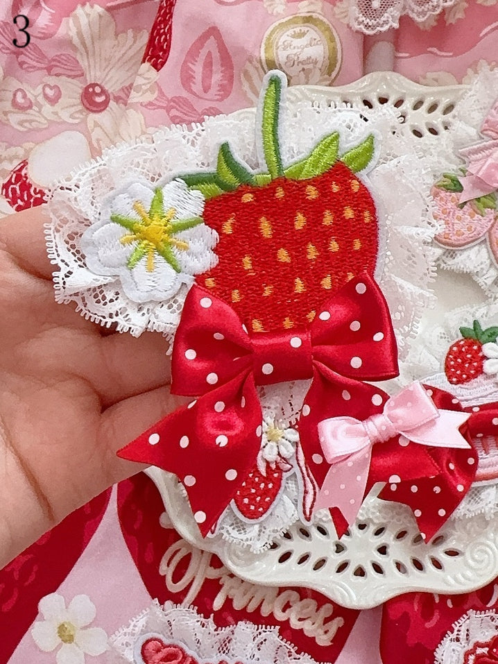Brooch 6 Options Bear/Cherry/Strawberry