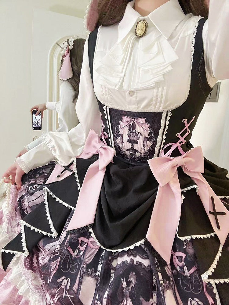 Robe Lolita noire et rose sous la poitrine avec motif lapin et cercueil
