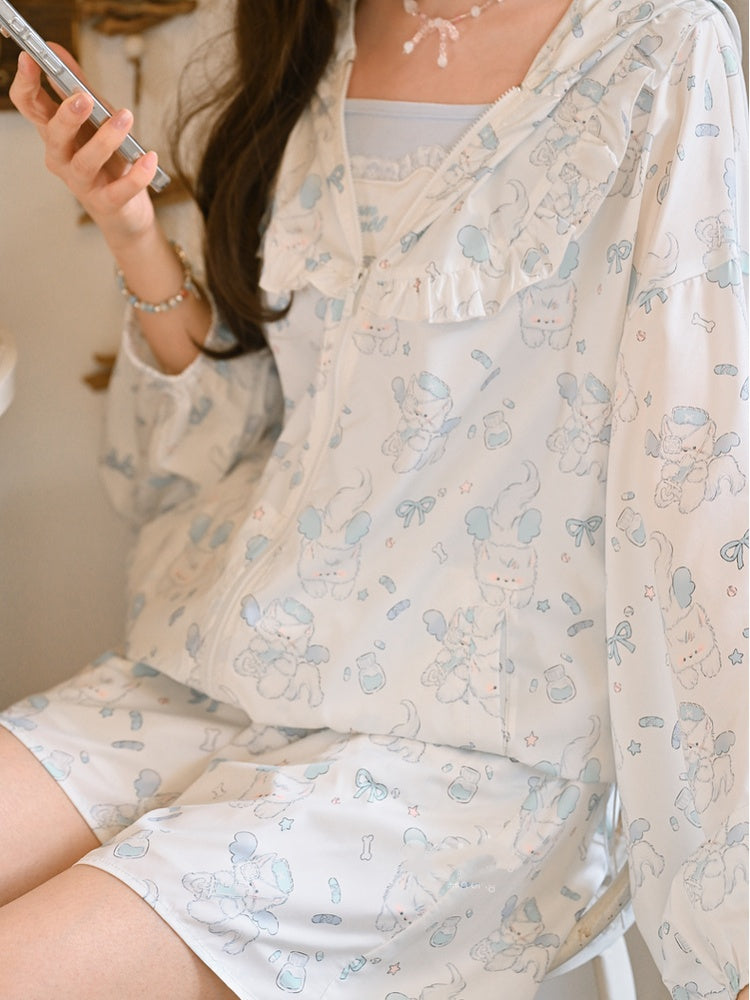 White Elastic Waist Shorts Allover Kitty Print