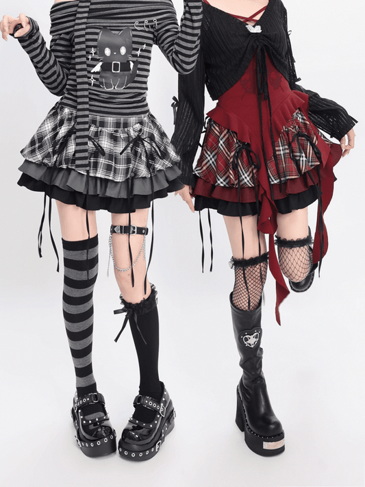 Plaid Tiered Skirt and Red Black Black and White Bowknots Decoration Y2K /