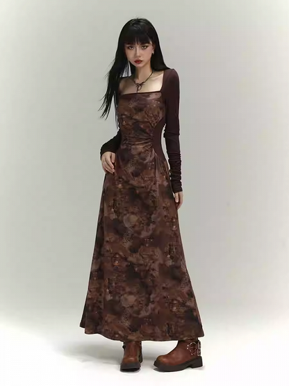 Robe ajustée marron à col carré et détails froncés de Millard Fashion