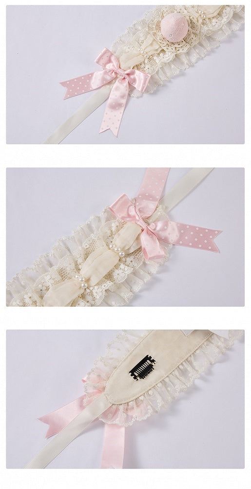 Bandeau beige avec des accents de fraise rose et de nœud papillon