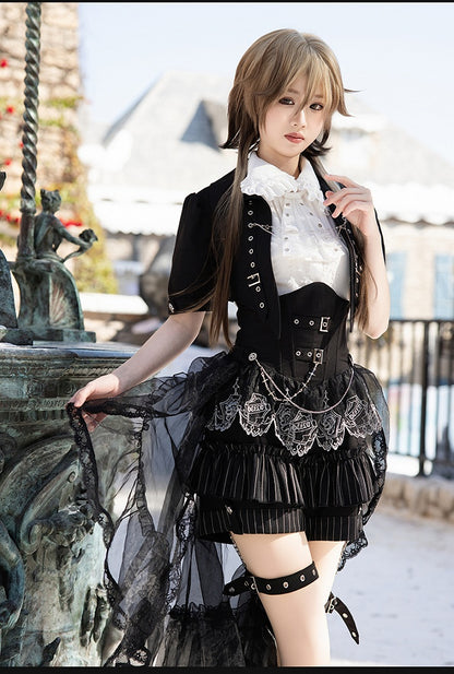 Schwarz-weißes Prince Ouji Lolita-Outfit – weißes ärmelloses Hemd + schwarzes kurzes Top + Blommer-Shorts mit hoher Taille, komplettes Set