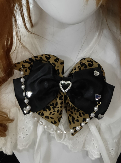 Irregular Hollow Heart-shaped Rhinestone Bowknot Leopard Print Hairclip