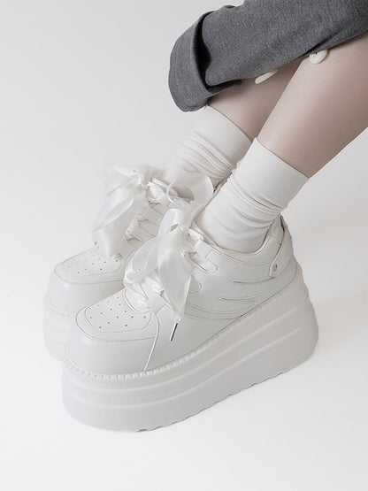 Schnür-Sneakers Kei Plateau Weiß mit Verschluss Jirai PU Design