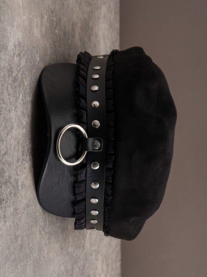 Schwarze Nietendetails Baskenmütze Gothic Trim Hut Rüschen