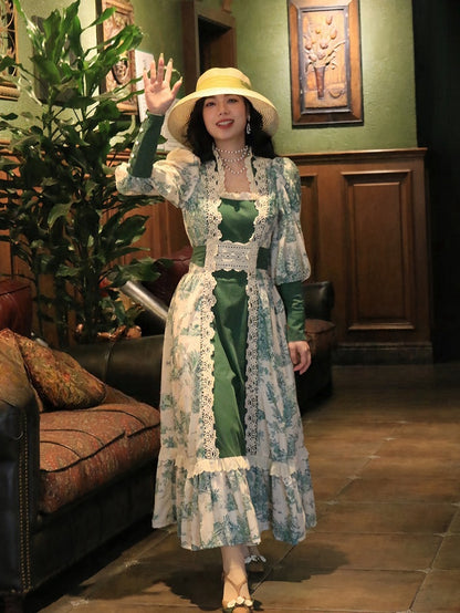 Robe vintage vert foncé à encolure carrée et manches gigot en dentelle florale
