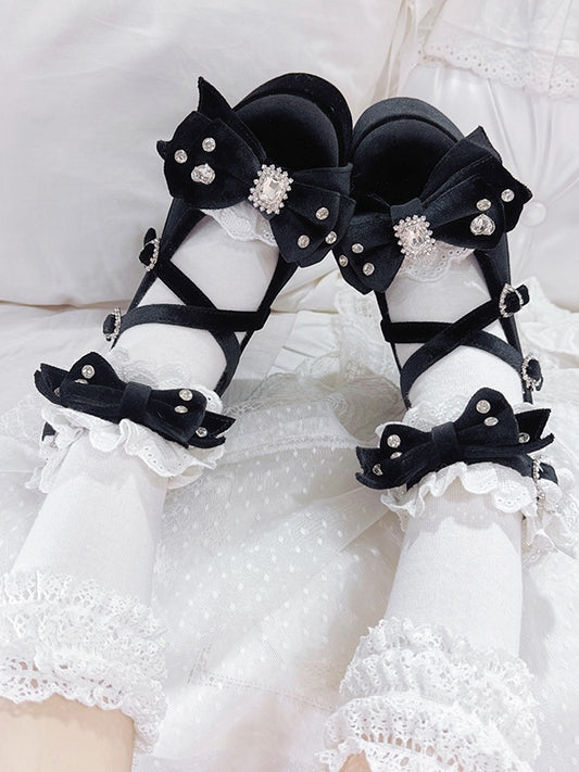 Cross Strass Sneakers Rüschen Schwarzes Herz Bittersüß Charm Details Trim Plateau