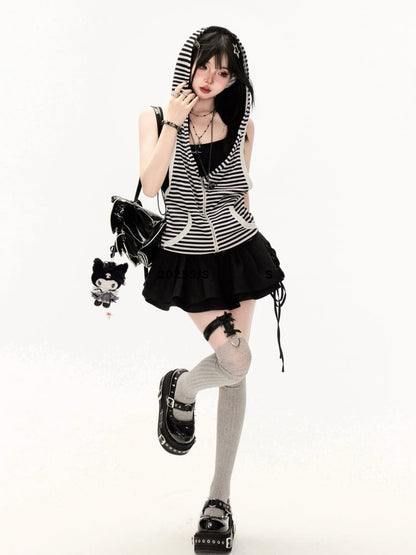 White Black Striped Pattern Backless Hooded Vest and