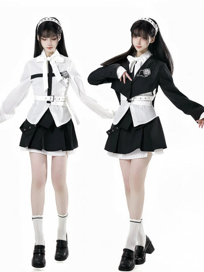 Hemd mit abnehmbarer Schmetterlingsuhr-Brosche, Schleife, schwarz, zum Selbstbinden, weiße Streifen, Kreuz-Design