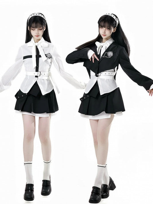 Hemd mit abnehmbarer Schmetterlingsuhr-Brosche, Schleife, schwarz, zum Selbstbinden, weiße Streifen, Kreuz-Design