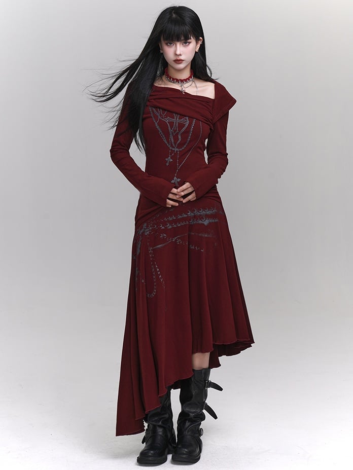 Robe croisée rouge vin asymétrique à encolure et ourlet torsadés