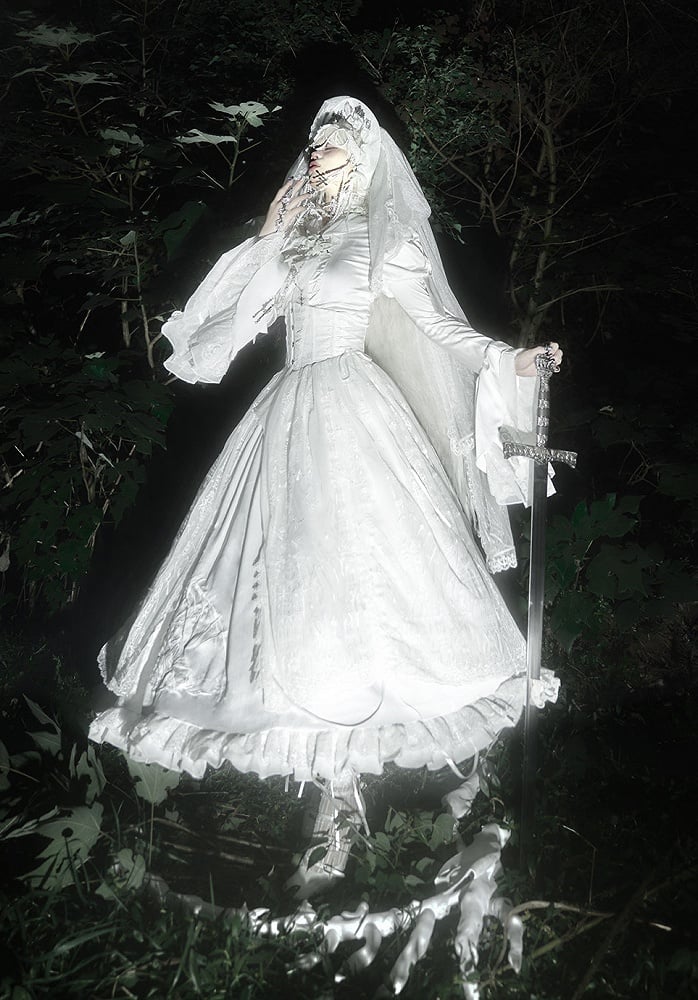 White Shiro Dragon Bone Drawstring Design Gothic Lolita Skirt