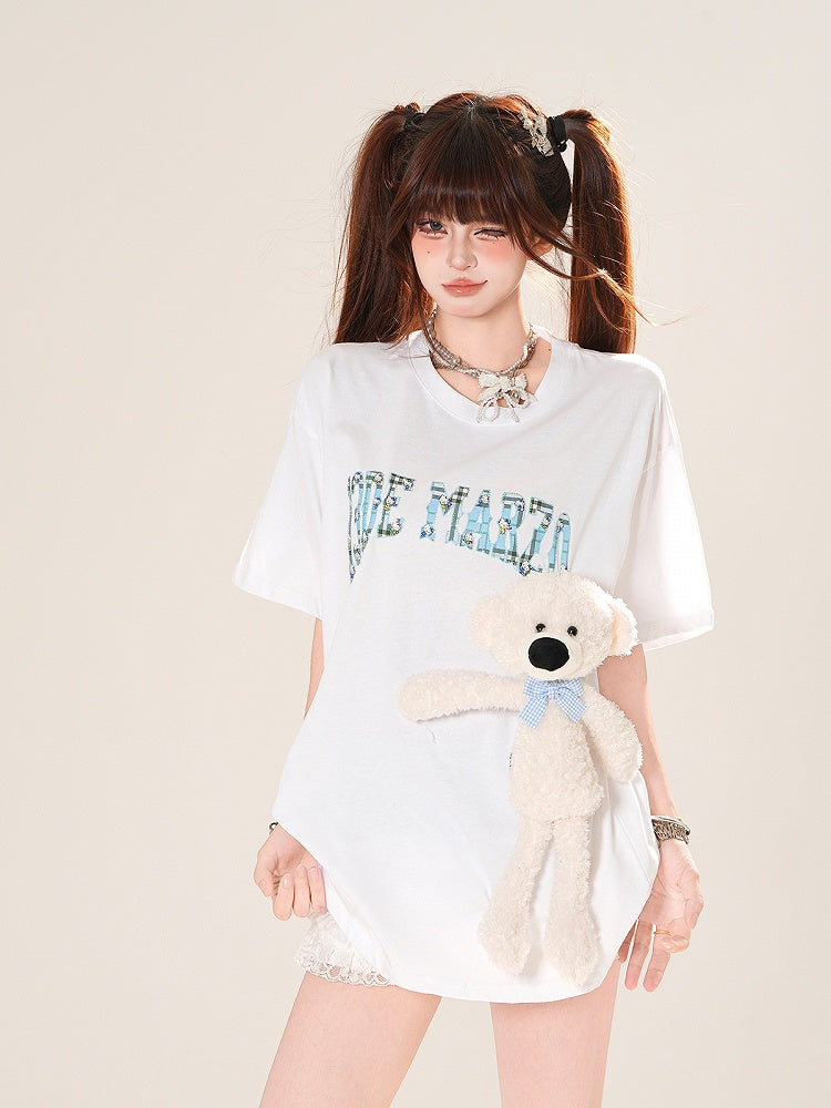 Black/White Round Neck Letter Print T-Shirt with Adorable Bear Plushie