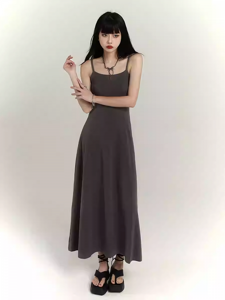 Robe camisole slim glamour grise/noire longueur cheville