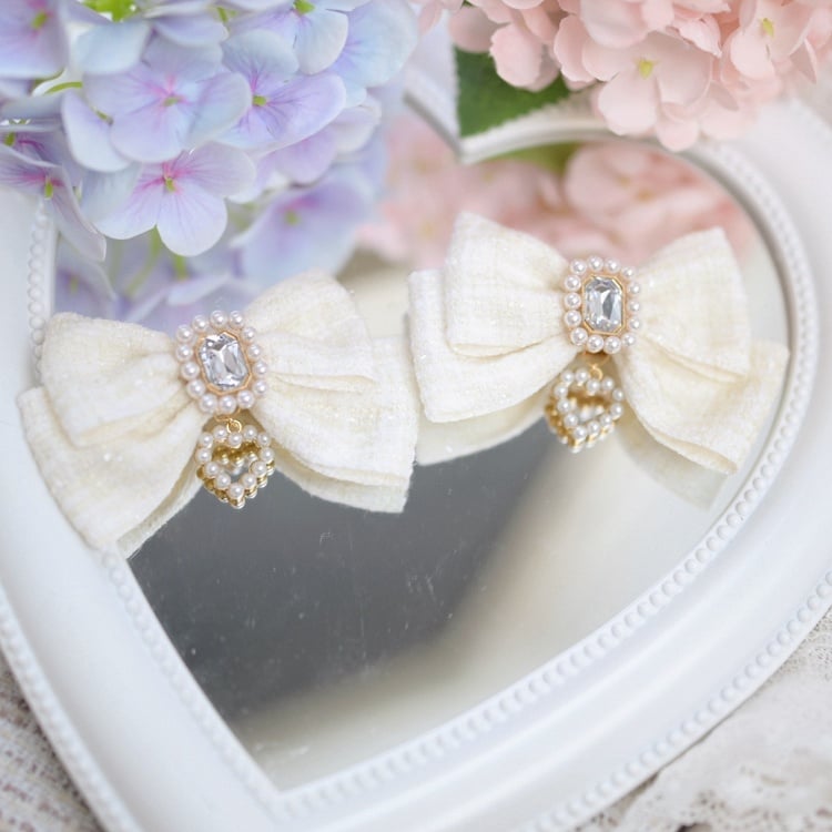 Jirai Kei White/Black Rhinestone and Beaded Heart Bowknot Hairclips