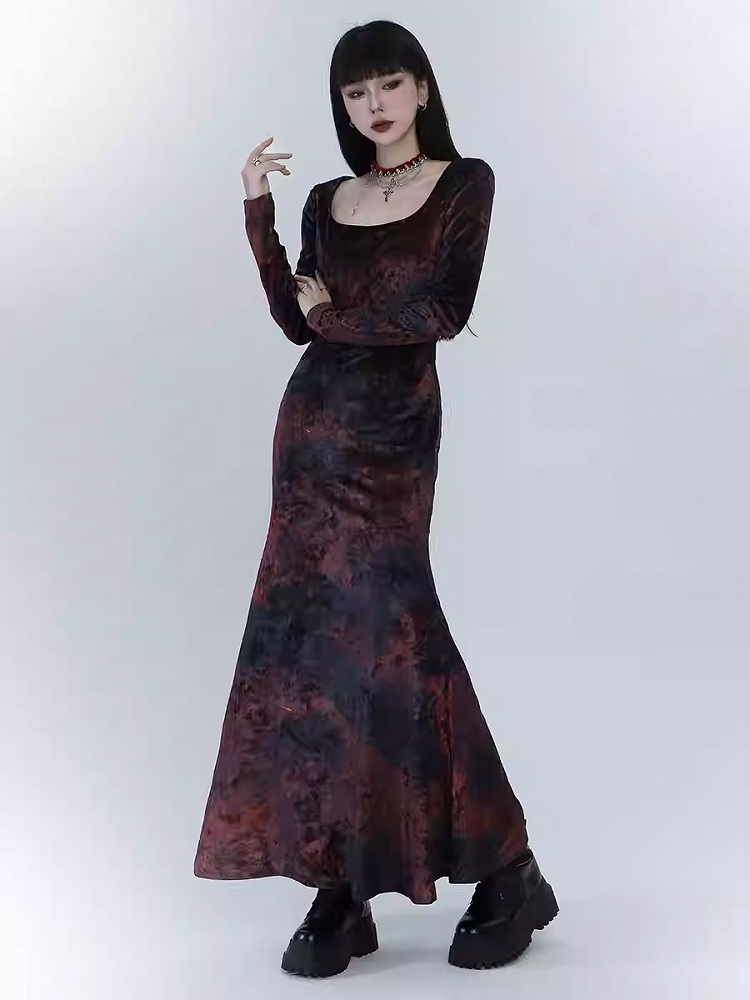 Robe sirène en velours noir et rouge tie-dye