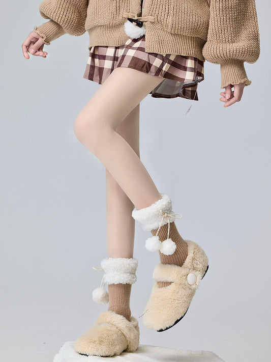 Chaussettes tricotées en polaire Lolita avec pompons
