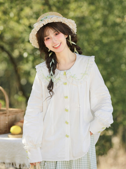 White Lace Trim Rounded Flat Collar Green Bow-Shaped Buttons Blouse