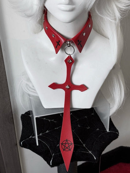 Kreuz Charm Nieten Krawatte Punk Schwarz/Rot Pentagramm