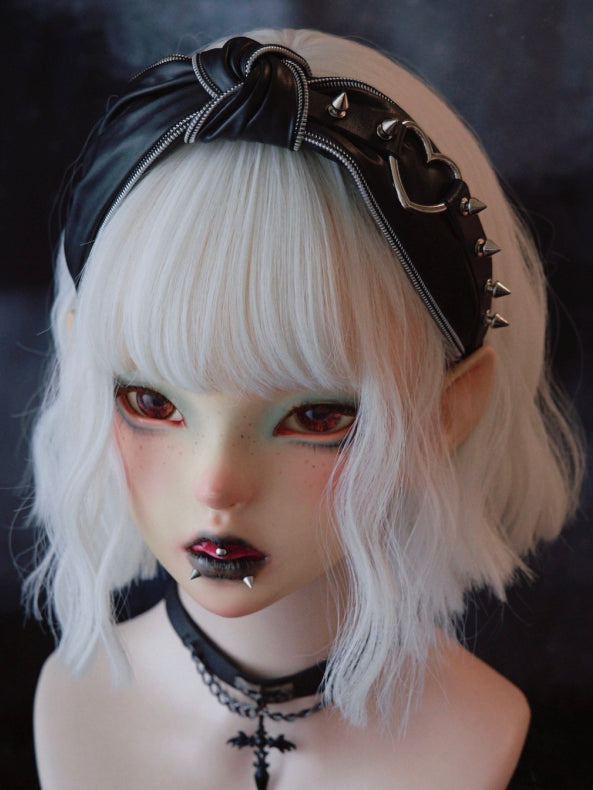 Gothic Schnalle KC Nieten verziert Knoten schwarz Design