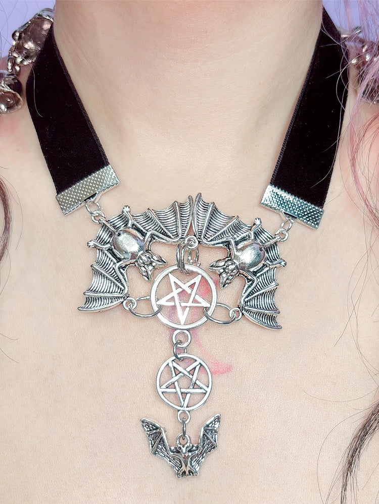 Y2K Anhänger Fledermaus Punk und SchwarzSilber Choker Stern
