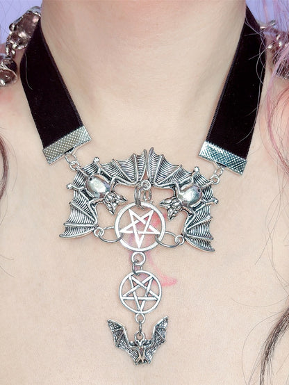 Y2K Anhänger Fledermaus Punk und SchwarzSilber Choker Stern