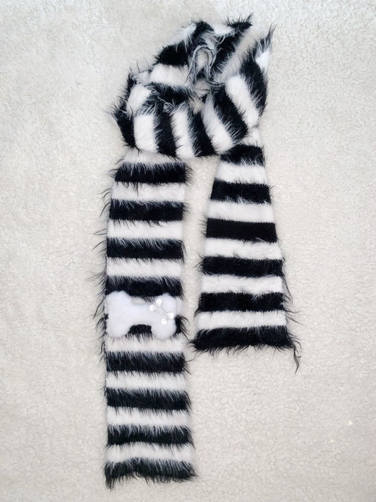 Black & White Stripe Pattern Puff Bone Faux Fur Scarf