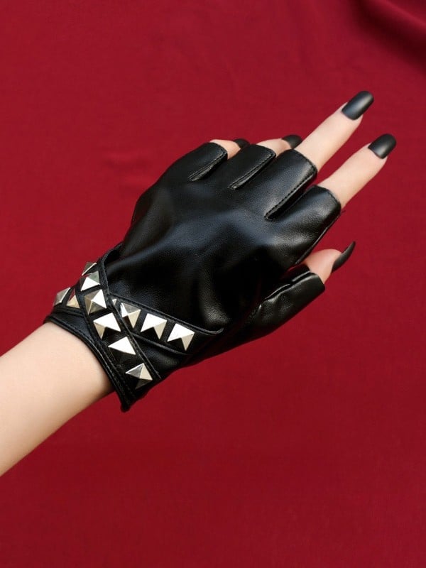 Details Steampunk Studs Black/White Finger Gloves