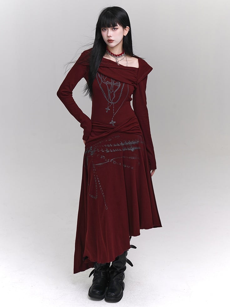 Robe croisée rouge vin asymétrique à encolure et ourlet torsadés