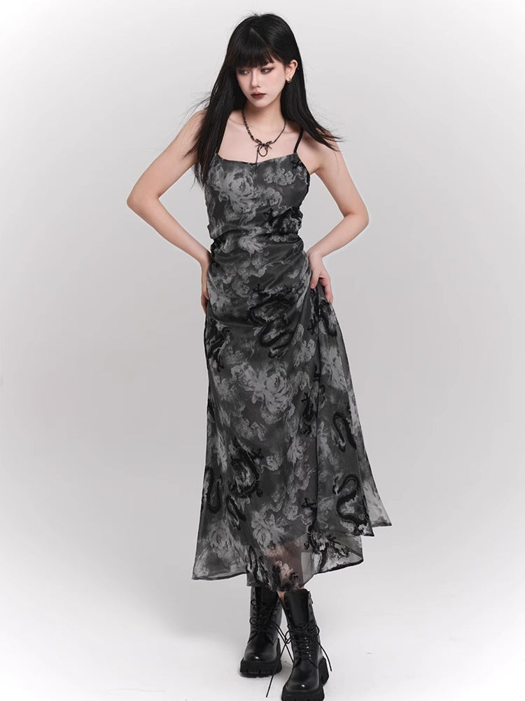 Robe nuisette dos nu/dos couvert à imprimé dragon noir et gris