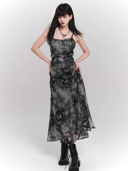 Robe nuisette dos nu/dos couvert à imprimé dragon noir et gris